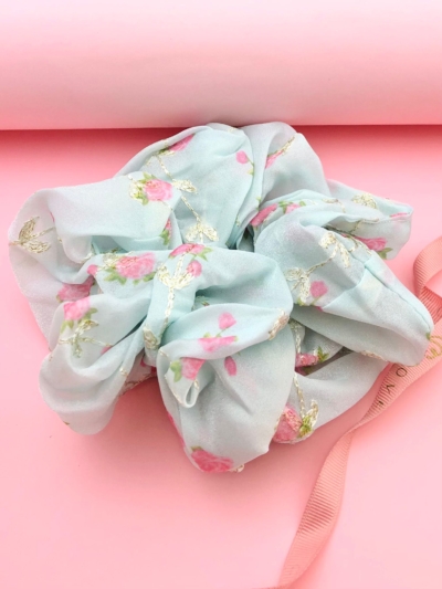 Gumka w różyczki scrunchie