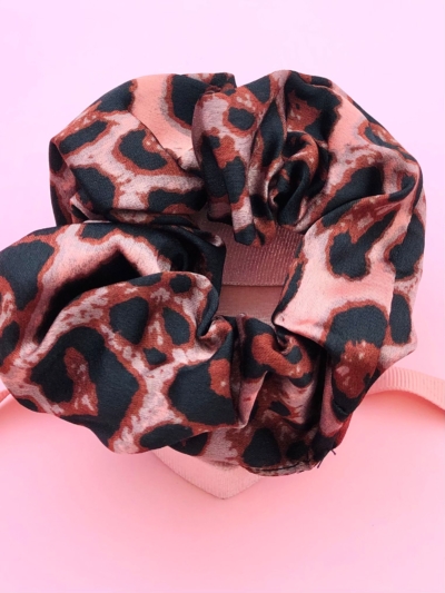 Gumka w panterkę scrunchie