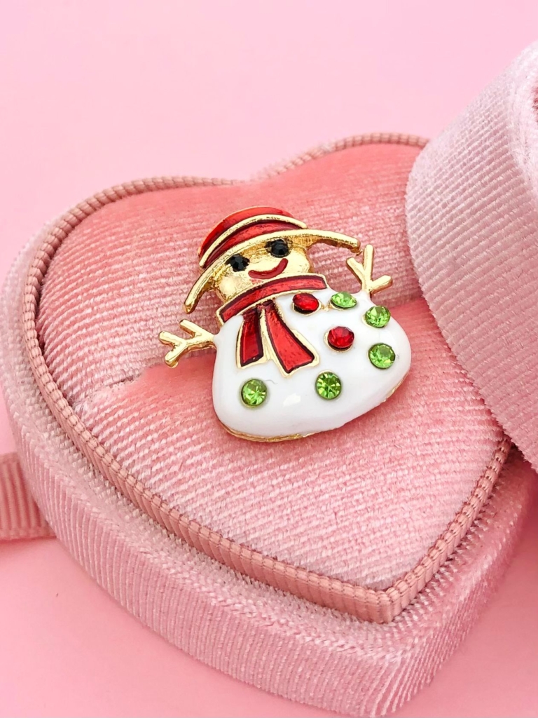 Broszka z bałwanem